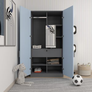 The Quest Wardrobe - Image 3